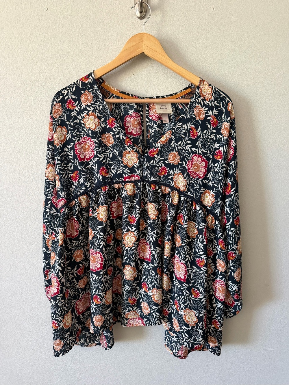 Knox Rose Black Floral Tunic with Pink & Tan Blooms